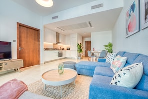Apartment - Stylish Luxe Apt in Dubai Marina nxt to Beach (Dubai)