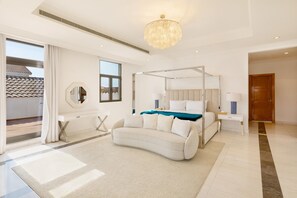 House | 5 bedrooms - Luxury Villa w Dramatic Vw Private Beach Pool (Dubai)