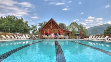 Huisje, 5 slaapkamers | Zwembad