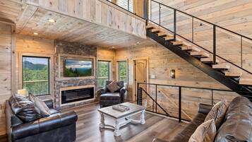 Cabin, 5 Bedrooms | Interior