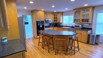 House, Multiple Bedrooms | Private kitchen | Fridge, oven, coffee/tea maker, toaster