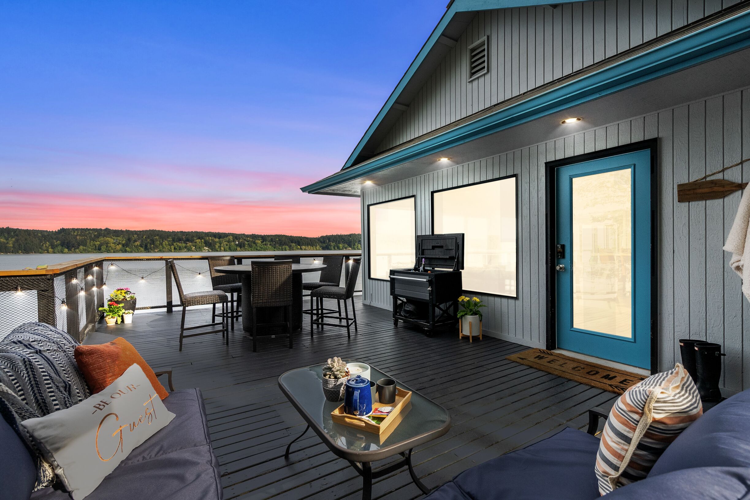 屋外ダイニングエリア