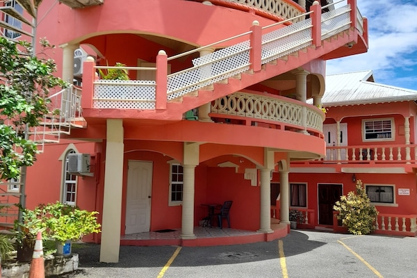 Fachada da propriedade