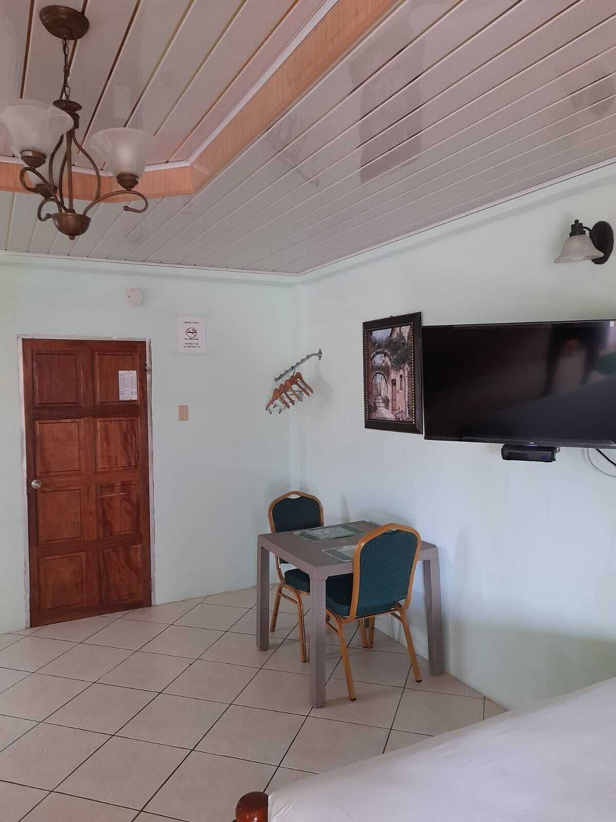 Studio | Restauration dans la chambre