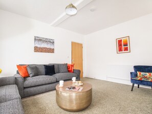Cottage | Woonruimte | Televisie