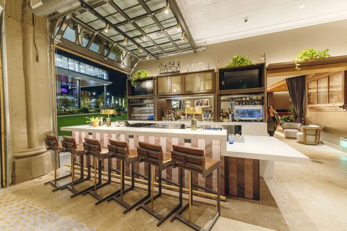 Hotel West & Main Conshohocken Philadelphia, Tapestry Collection