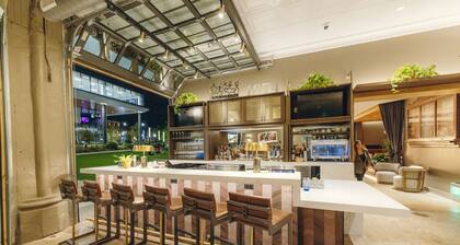 Hotel West & Main Conshohocken Philadelphia, Tapestry Collection