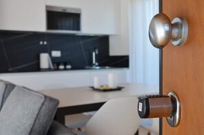 Interior - [★★★★★] Golf Jesolo Village ➔ Penthouse with Pool (Veneto)