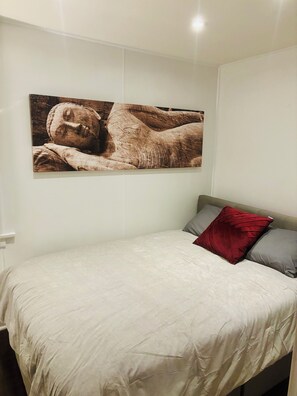 2 habitaciones, tabla de planchar con plancha y wifi gratis 
