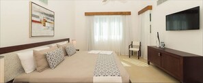 3 slaapkamers, een strijkplank/strijkijzer, wifi, beddengoed