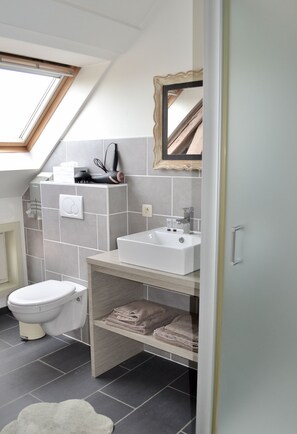 Shower - Cozy holiday home 't Sevencoote - terrace - private parking (Gistel)