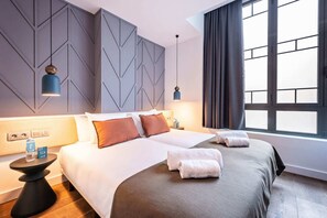 2 chambres, fer et planche à repasser, accès au Wi-Fi (inclus)