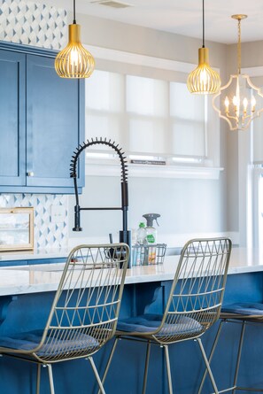 Dining - Stunning ~ Remodeled ~Oceanfront Folly Beach House! (Folly Beach)