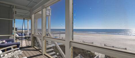 المنطقة المحيطة بالمنشأة