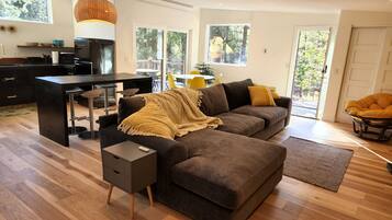 Smart-TV, Stereoanlage
