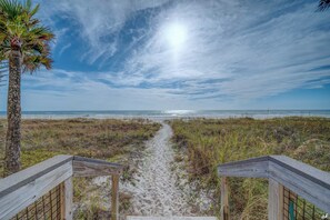 Beach nearby - Summer Fun on the Gulf Shores #101 (Panama City Beach)
