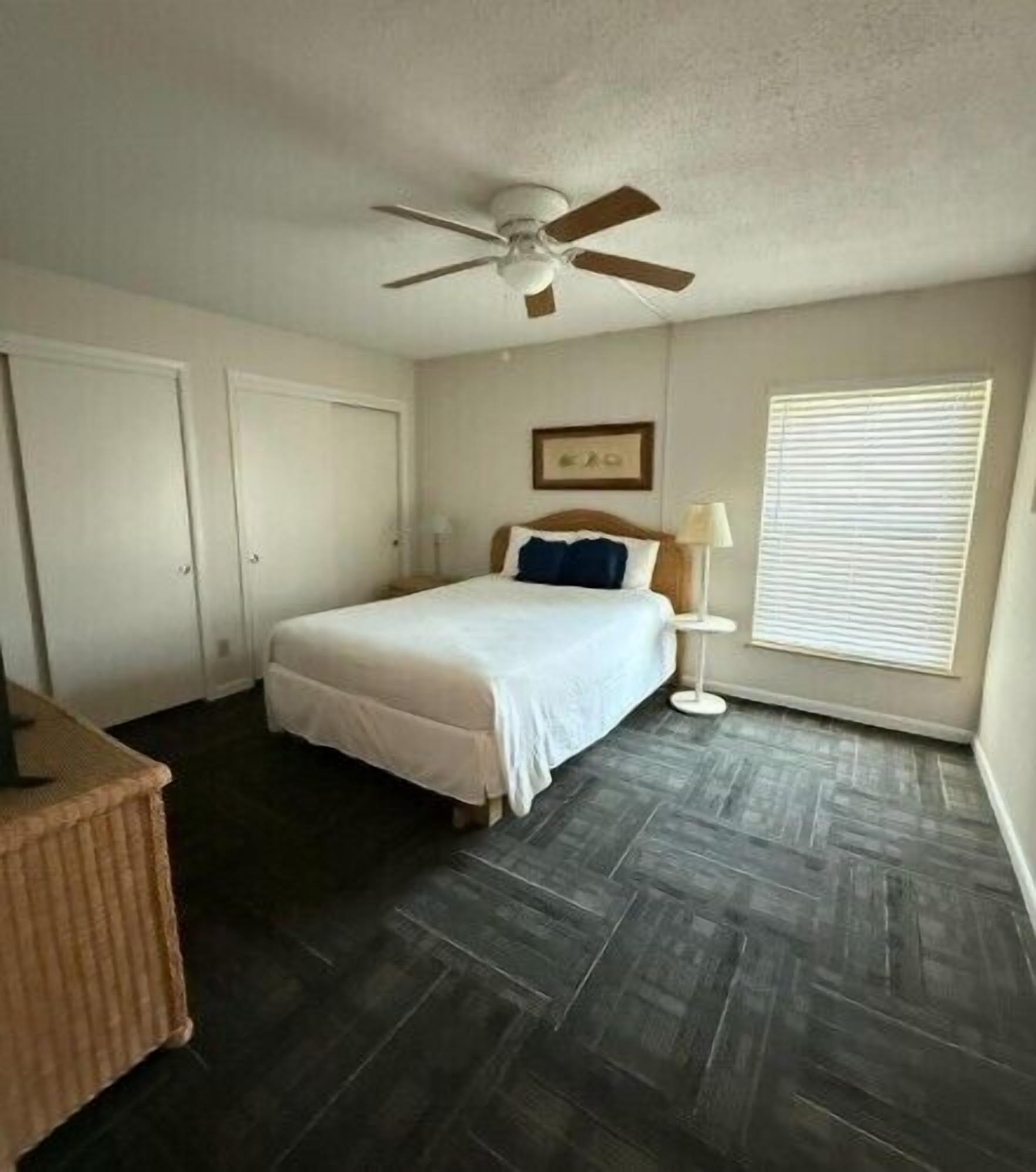 3 間睡房、熨斗/熨衫板、上網、床單