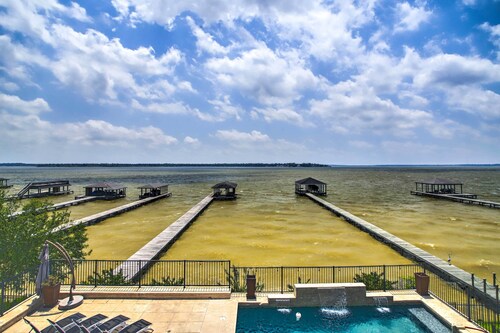 Waterfront Home w/ Boat Dock on Lake Houston!