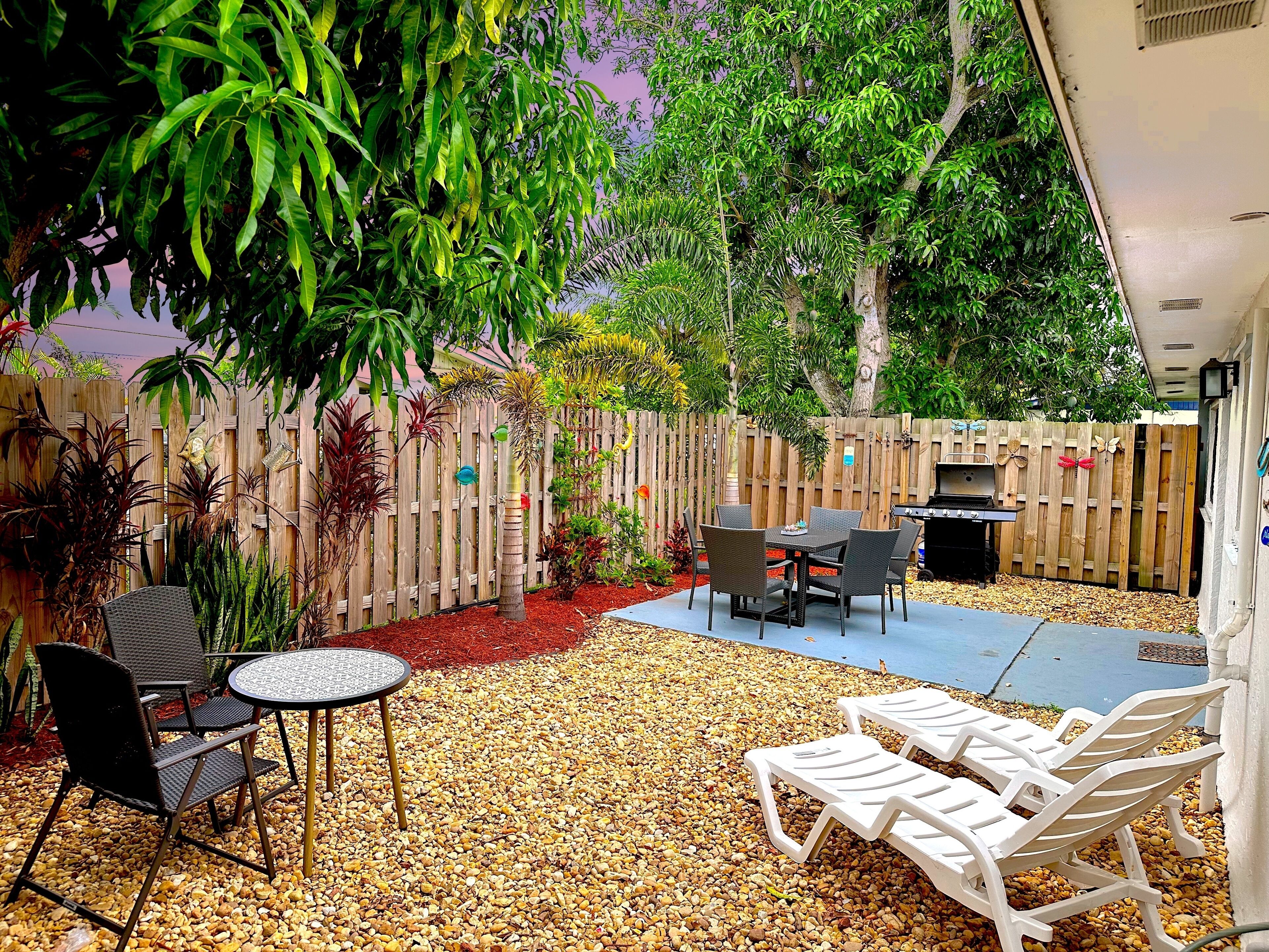 Outdoor dining