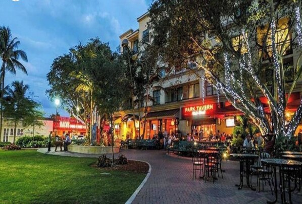 Outdoor dining