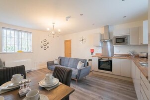 Apartment, 1 Bedroom | Living area