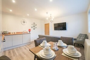 Apartment, 1 Bedroom | Living area | 55-inch Smart TV with digital channels, TV - The Queens Arms Apartments (Liverpool)