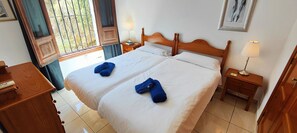 1 bedroom, free WiFi, bed sheets - AP346 TORROX BEACH (Torrox Costa)