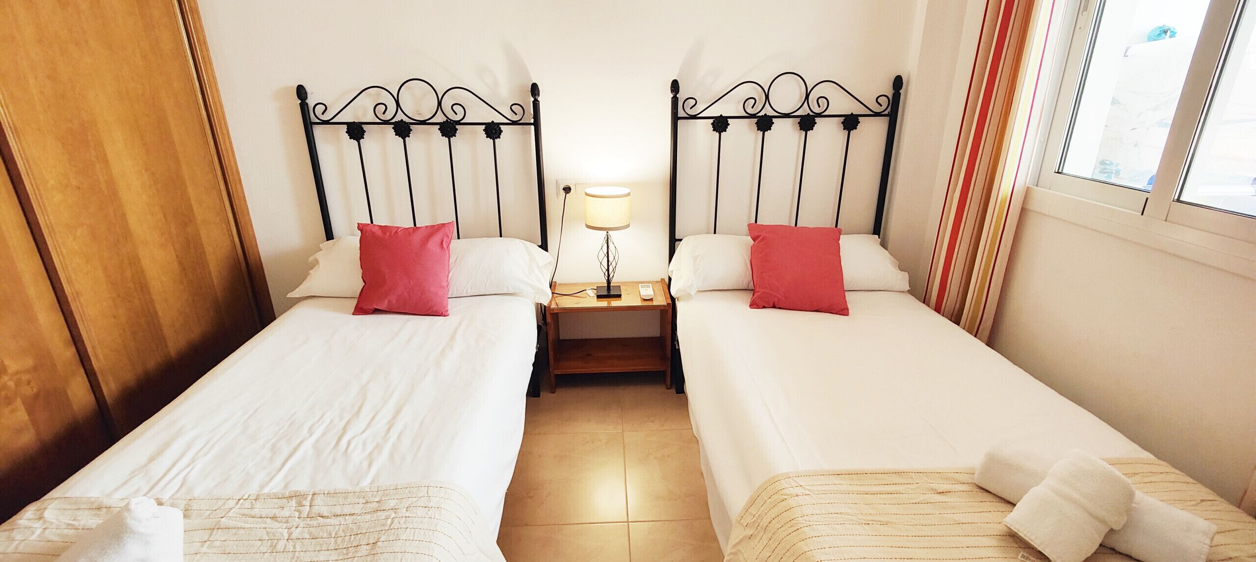 2 bedrooms, iron/ironing board, free WiFi, bed sheets