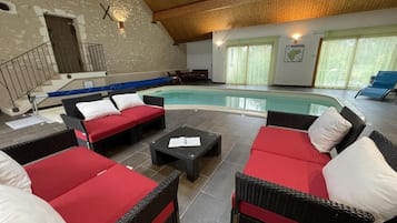 Innenpool, beheizter Pool