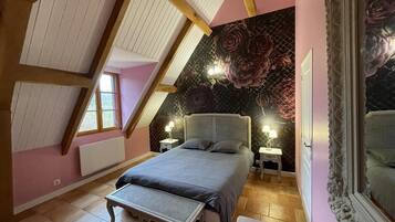 3 Schlafzimmer, Reisekinderbett, kostenloses WLAN, Bettwäsche