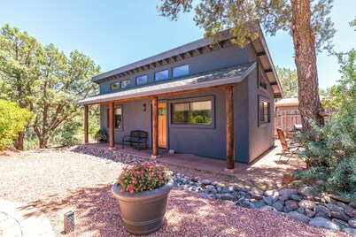 Serene, Private Gem with HOT TUB! W. Sedona, 1 Bdrm Gem!