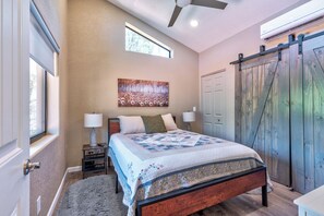 1 bedroom, iron/ironing board, free WiFi, bed sheets