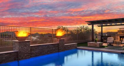 Elegant GOLF COURSE Retreat w/private CASITA! Pool/Hot Tub*WiFi*Putting Green