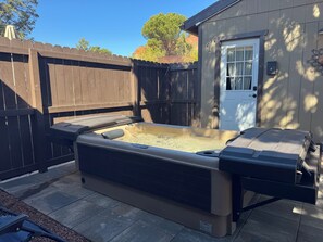 Baignoire à remous extérieure
