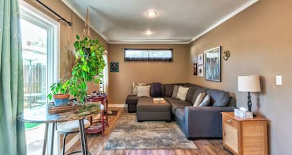 Red Rocks, HOT TUB, W. Sedona, Walk to trls, 1 bd!