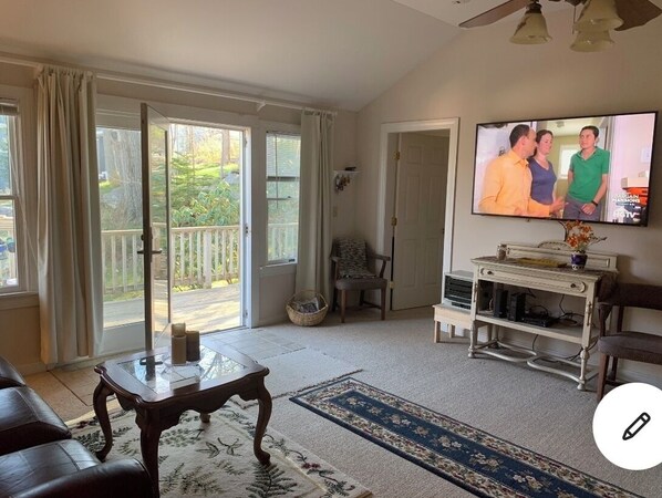 Una Smart TV, libros