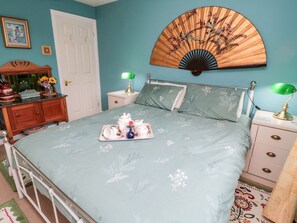 2 habitaciones, decoración personalizada y muebles diferentes 