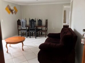 豪華公寓 | 飯廳