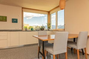 House, Ensuite, Lake View (Locarno Monti) | Shared kitchen
