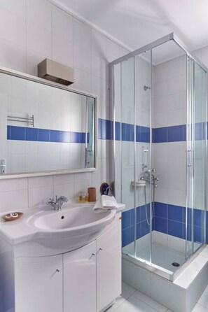 House | Bathroom - Ocean Villa in Paros (Paros)