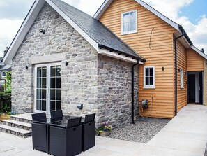 Terrace/patio - 3 bedroom accommodation in Crieff (Crieff)