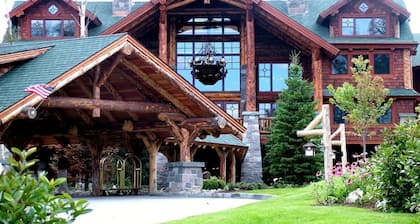 30-50% OFF WHITEFACE LODGE RESORT. Sleeps 6. AVAIL OCT 24th-31st