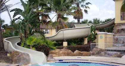 Private 1 Bedroom in Regal Palms