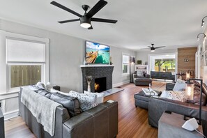 Smart TV, books, video library, stereo