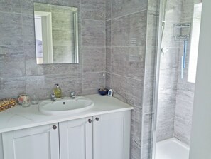 Towels - 1 bedroom accommodation in Pickering (Pickering)