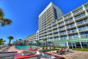 Piscina coperta, una piscina riscaldata