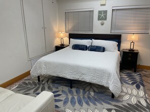 6 多间卧室、办公桌、熨斗/熨衣板、旅行婴儿床
