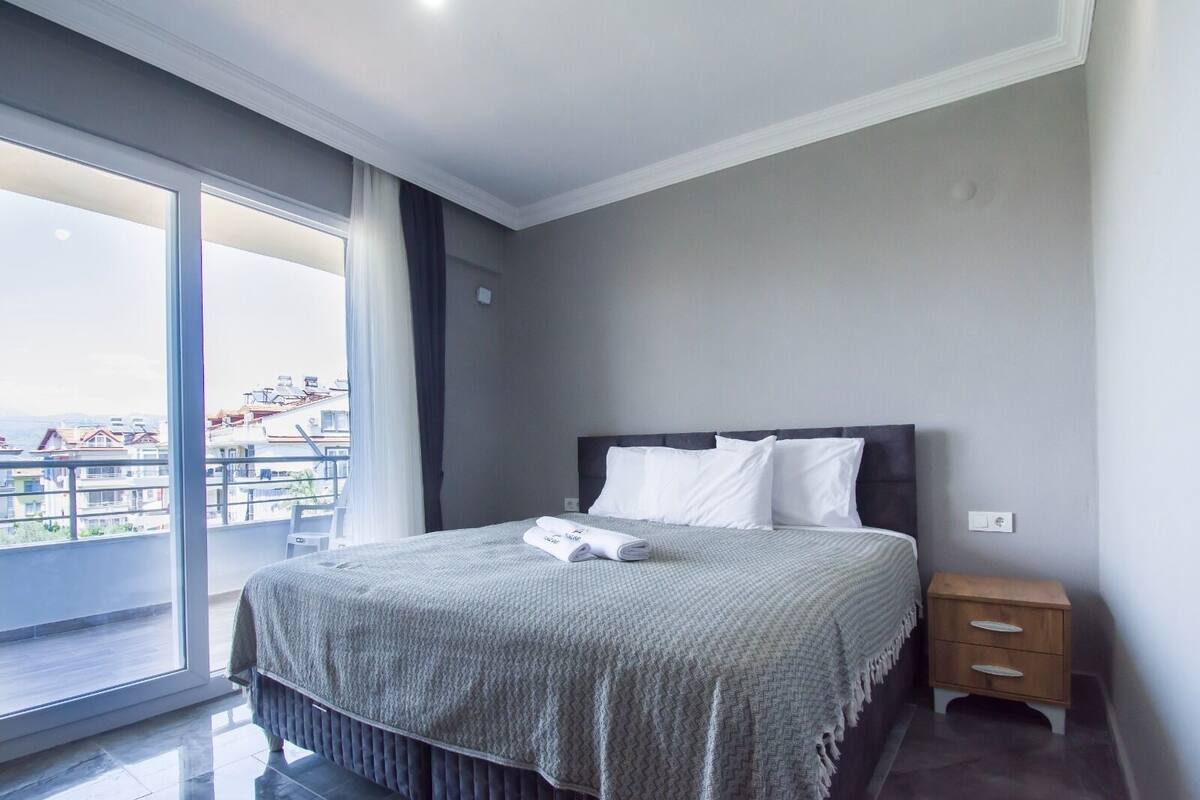 Exclusive-Apartment | 2 Schlafzimmer, Verdunkelungsvorhänge, schallisolierte Zimmer