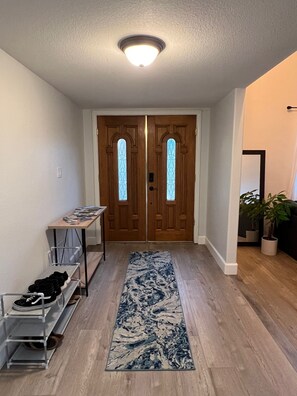 Interior - Charming home walking distance to Carlsbad Village (Carlsbad)