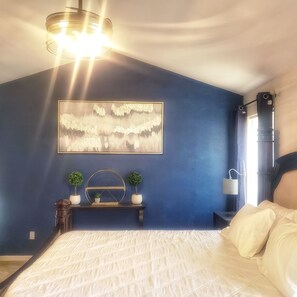 4 bedrooms, desk, iron/ironing board, travel cot